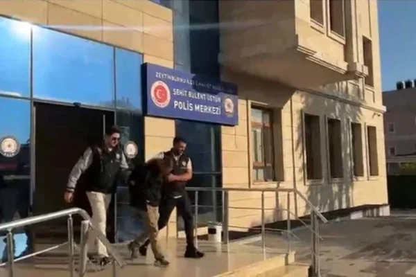 18 suç kaydı var: Kadına taciz ve tehdide adli kon... 18 suç kaydı var: Kadına taciz ve tehdide adli kon...