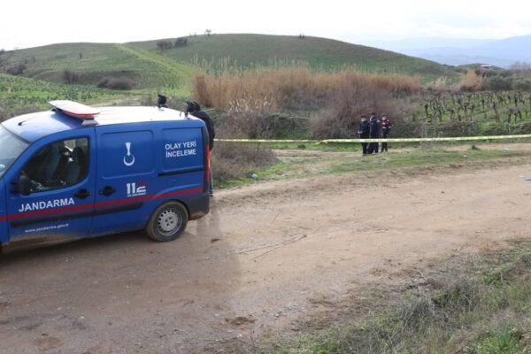 İzmir’de kan donduran iddia: Anne bebeğini k... İzmir’de kan donduran iddia: Anne bebeğini k...