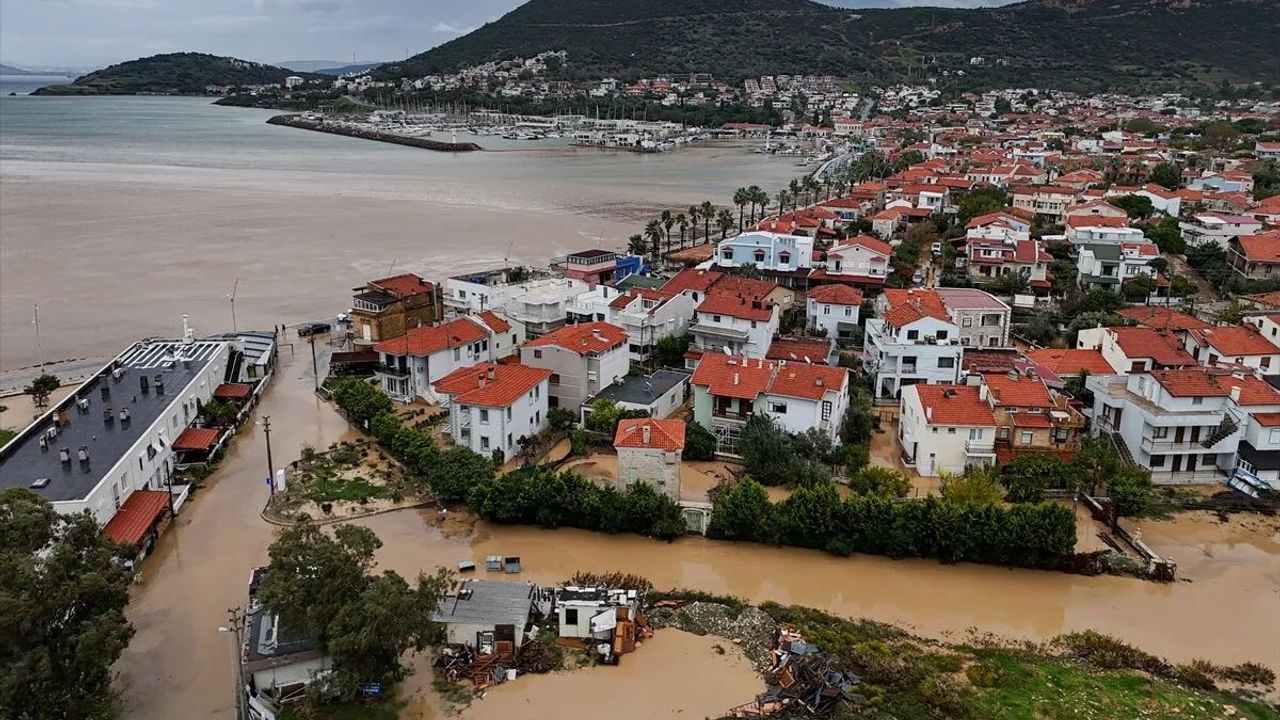 Foça’daki felakette trajik ölüm: Can kaybı 2’ye yükseldi!