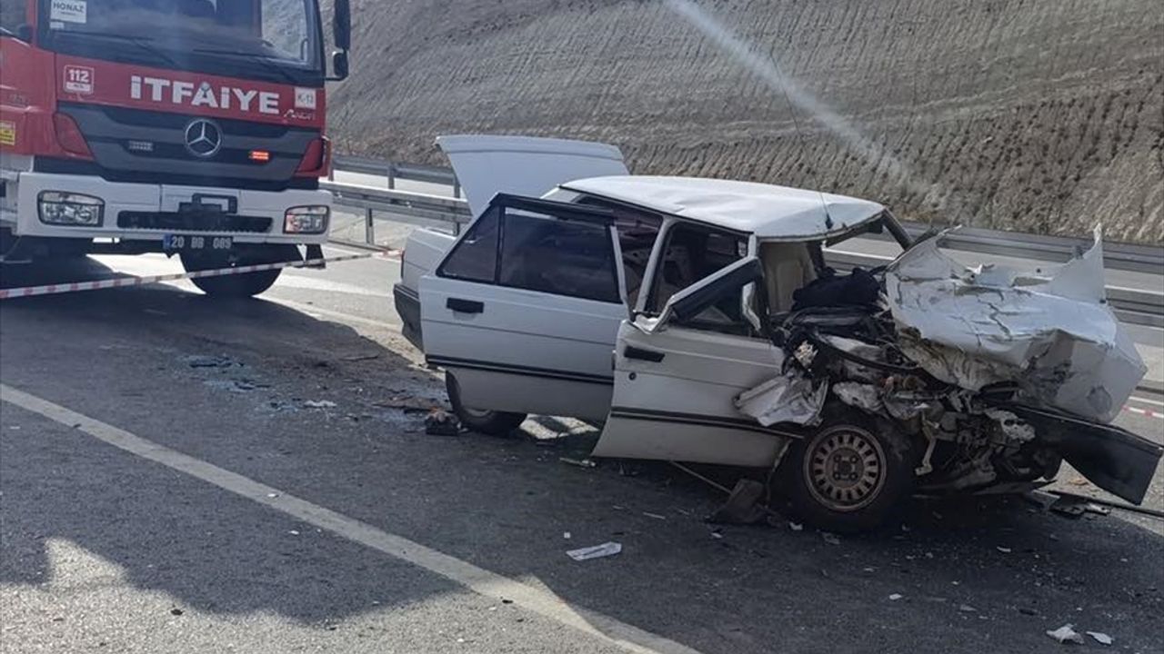 Denizli’de korkunç kaza: 1 ölü, 1 yaralı!