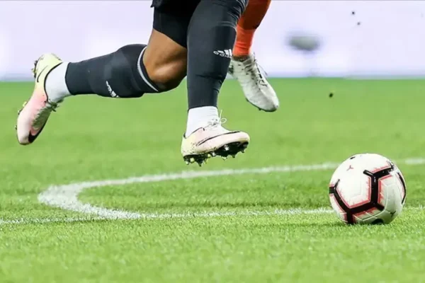 Bahis oynayan 102 futbolcunun cezaları açıklandı! Bahis oynayan 102 futbolcunun cezaları açıklandı!