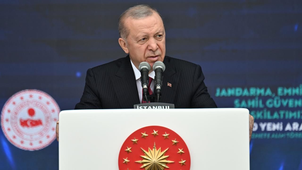Erdoğan: Hiçbir alçağa kaptıracak tek bir gencimiz yoktur