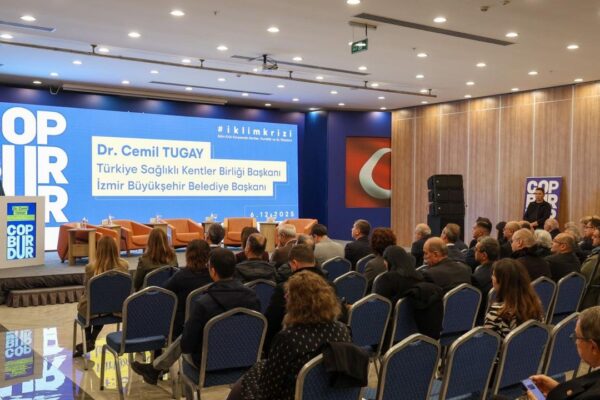 Tugay’dan ‘iklim krizi’ mesajlar... Tugay’dan ‘iklim krizi’ mesajlar...