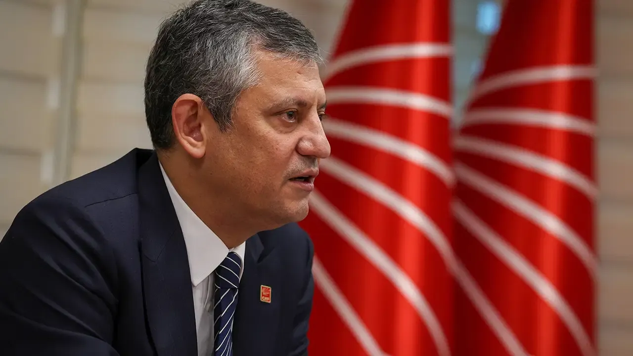 Siyasilere ‘yeni yıl’ telefonu: Sadece tek bir partiyi aramadı