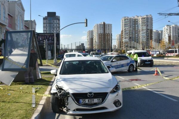 Yaşlı kadın kaza kurbanı!