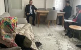 Hakim geldi, mahkeme evin salonuna taşındı Hakim geldi, mahkeme evin salonuna taşındı