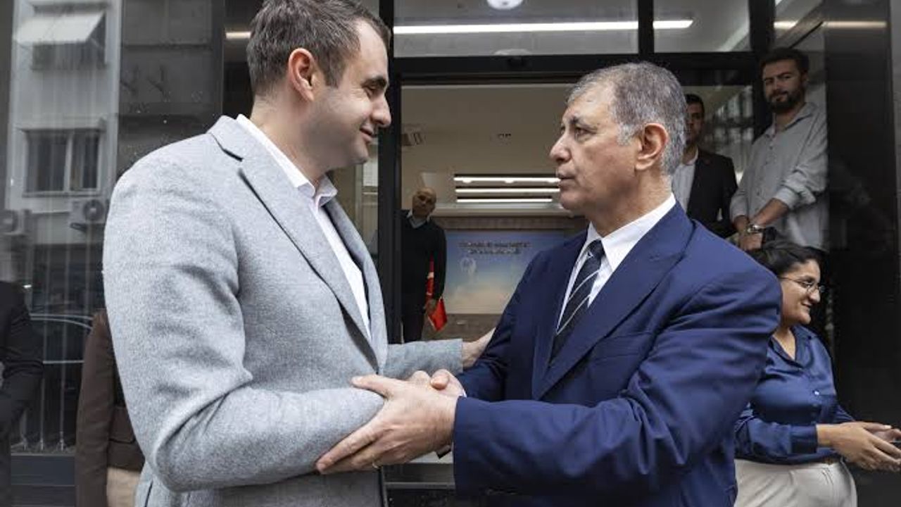 Karşıyaka-Büyükşehir gerilimi için konuştu: Tugay’a Güç desteği!
