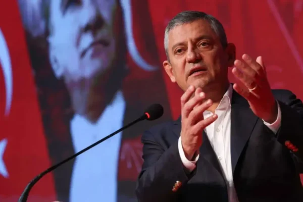 En düşük emekli aylığı belli olmuştu: Özgür Özel&#... En düşük emekli aylığı belli olmuştu: Özgür Özel&#...