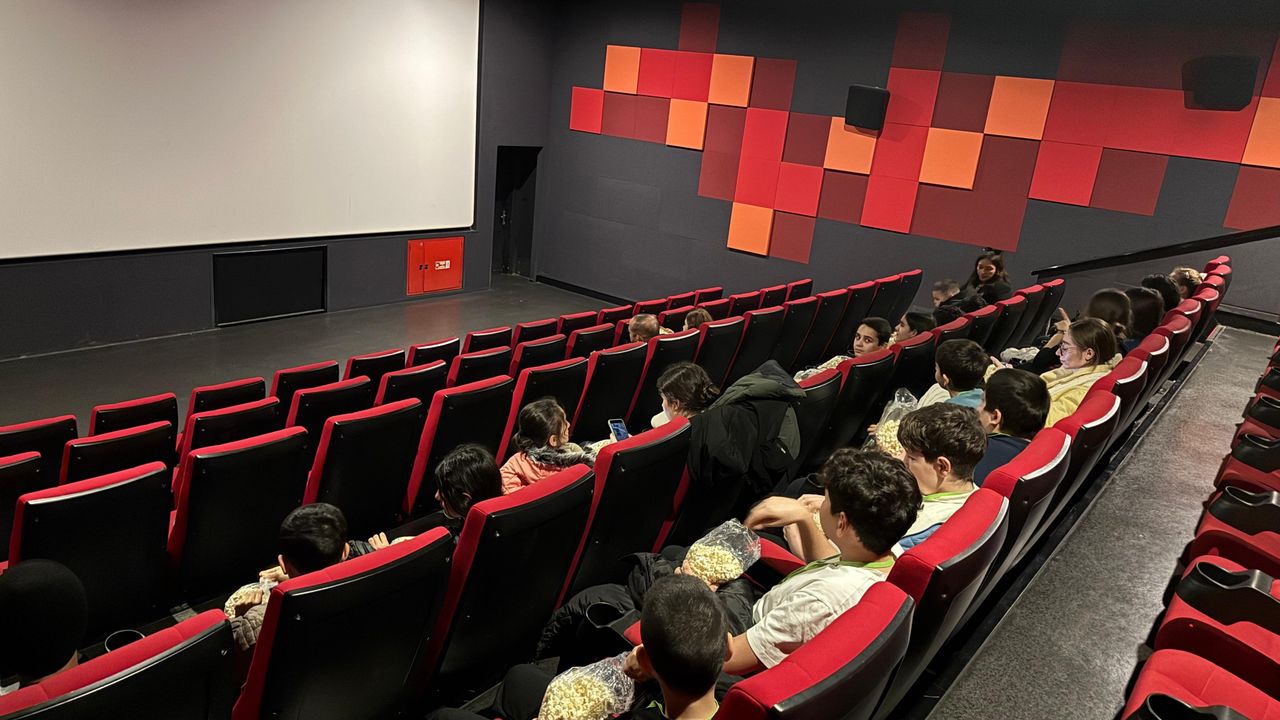 Seferihisarlı çocuklar sinema ile tanıştı!