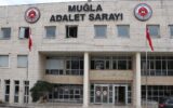 Kendini polis olarak tanıttı, 2 milyon lira doland... Kendini polis olarak tanıttı, 2 milyon lira doland...