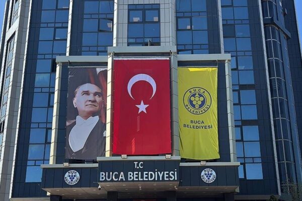 Buca Belediyesi operasyonunda yeni tutuklama karar... Buca Belediyesi operasyonunda yeni tutuklama karar...