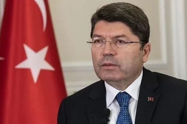Tunç’dan IBAN uyarısı: Dolandırıcılığa maruz... Tunç’dan IBAN uyarısı: Dolandırıcılığa maruz...