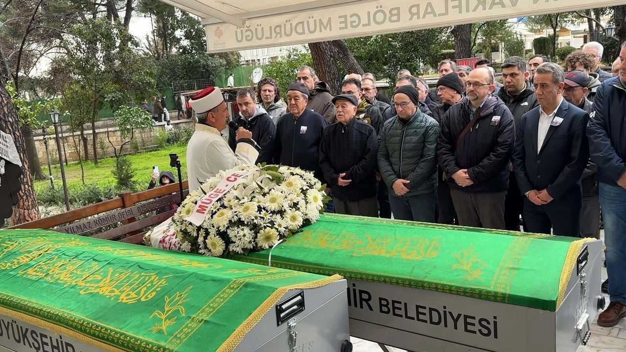 Evlerinde öldürülmüş halde bulunan çift, toprağa verildi