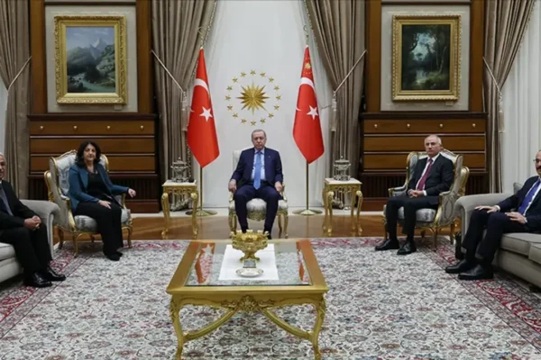 Cumhurbaşkanı Erdoğan DEM Parti heyeti ile görüştü