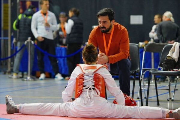 AGM Spor Kulübü taekwondo antrenörü Ziya Cönge, mi... AGM Spor Kulübü taekwondo antrenörü Ziya Cönge, mi...