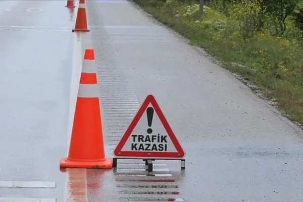 Yolun karşısına geçmeye çalışıyordu… Kazada ... Yolun karşısına geçmeye çalışıyordu… Kazada ...