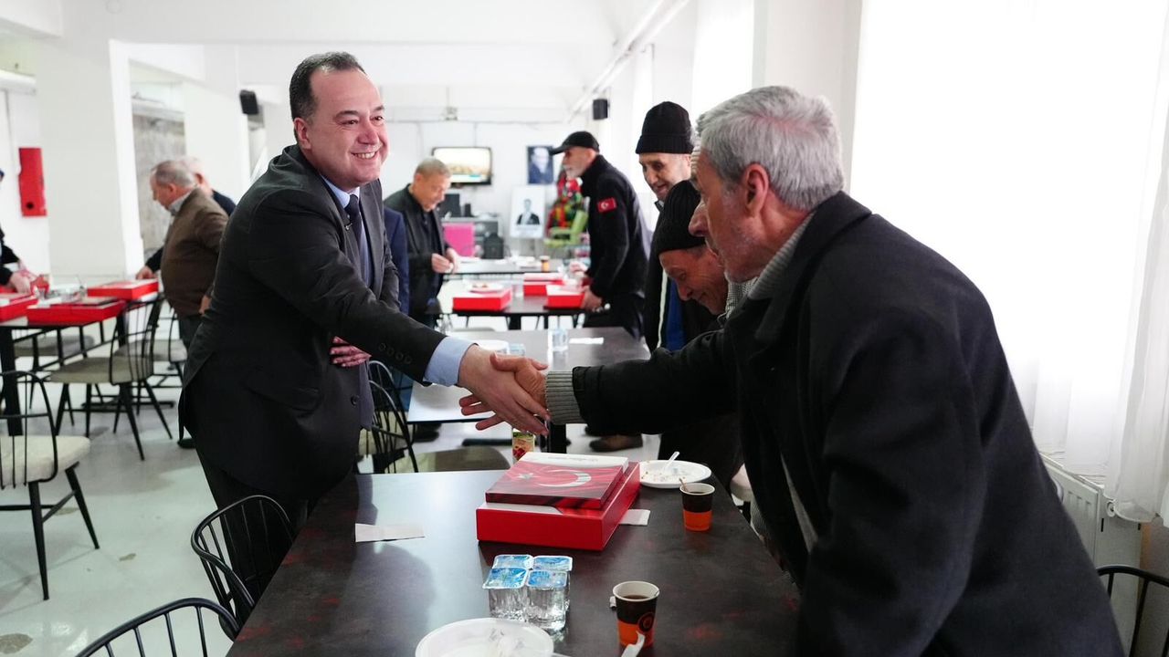 Başkan Dutlulu’dan huzurevine bayram ziyareti