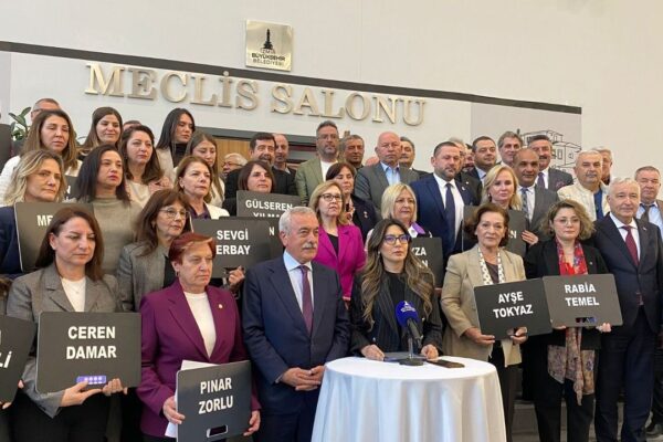 CHP Grubundan 8 Mart açıklaması: Kaç kere yalnız b... CHP Grubundan 8 Mart açıklaması: Kaç kere yalnız b...