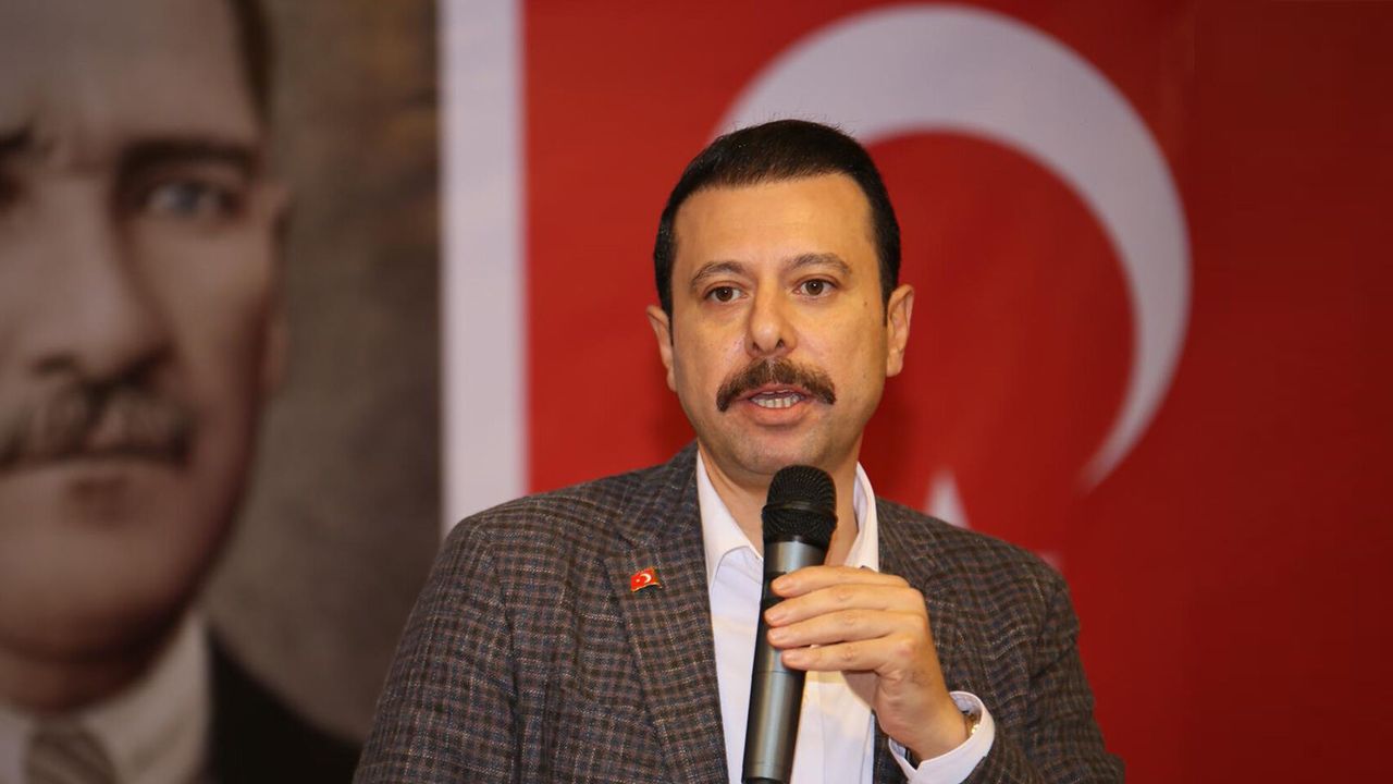 AK Partili Kaya’dan Başkan Tugay’a zehir zemberek sözler: Bu mesele kişilik ve karakter meselesi!