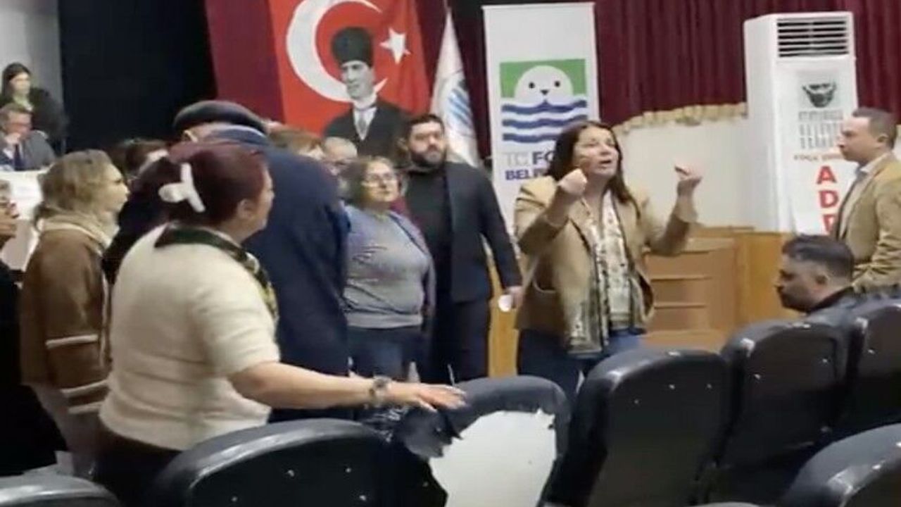 ADD Foça seçiminde gerilim tavan… Başkan Fıçı’dan sert tepki