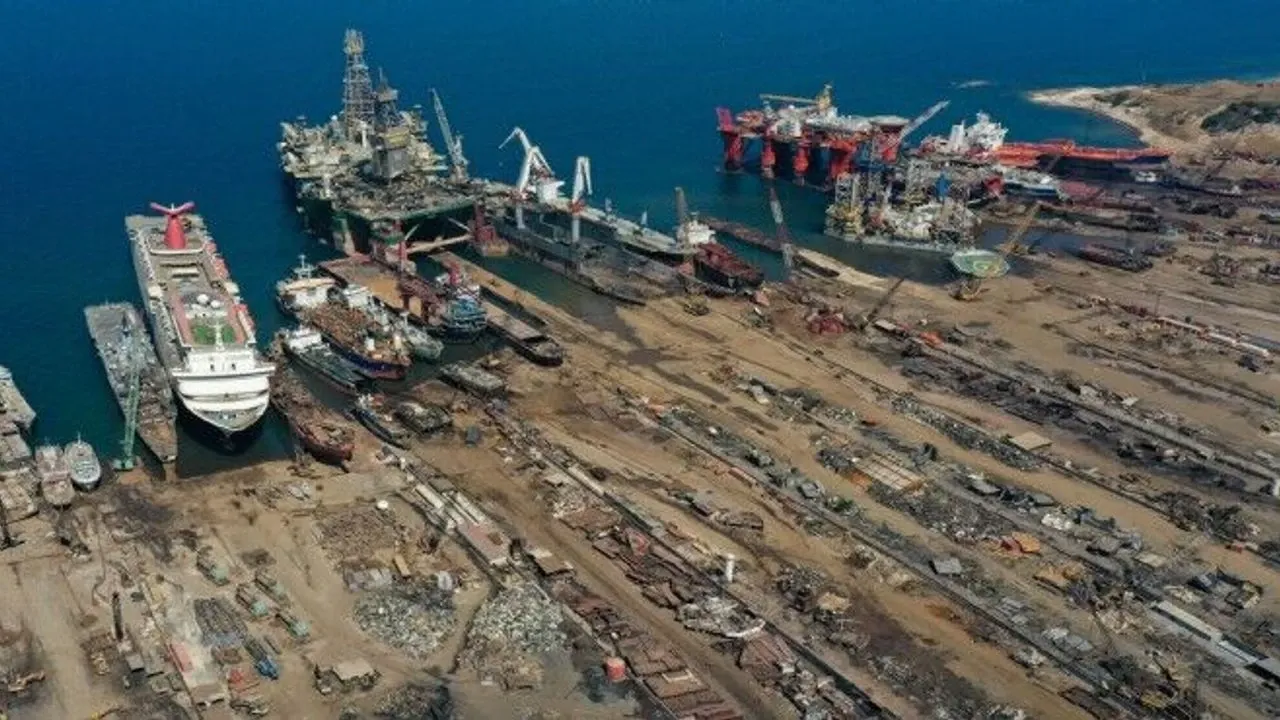 Mahkeme iptal etmişti… Gemi söküm planları askıda!