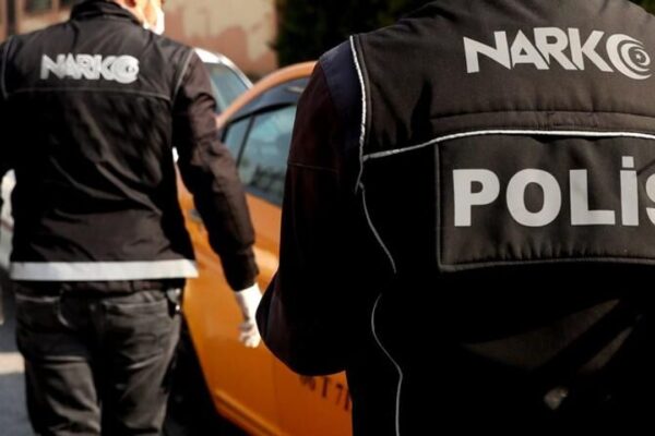 75 ilde uyuşturucu operasyonu: 638 şüpheli tutukla... 75 ilde uyuşturucu operasyonu: 638 şüpheli tutukla...