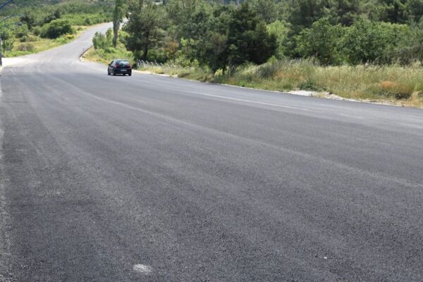 Manisa’daki kırsal mahallelerde yol yapım ça... Manisa’daki kırsal mahallelerde yol yapım ça...