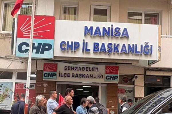 CHP Manisa’nın facebook hesabına el konuldu! CHP Manisa’nın facebook hesabına el konuldu!