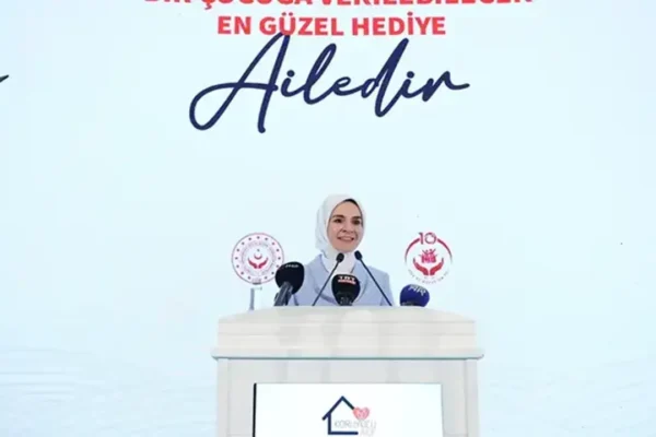 11 bin 22 çocuk koruyucu ailelerinin yanında 11 bin 22 çocuk koruyucu ailelerinin yanında