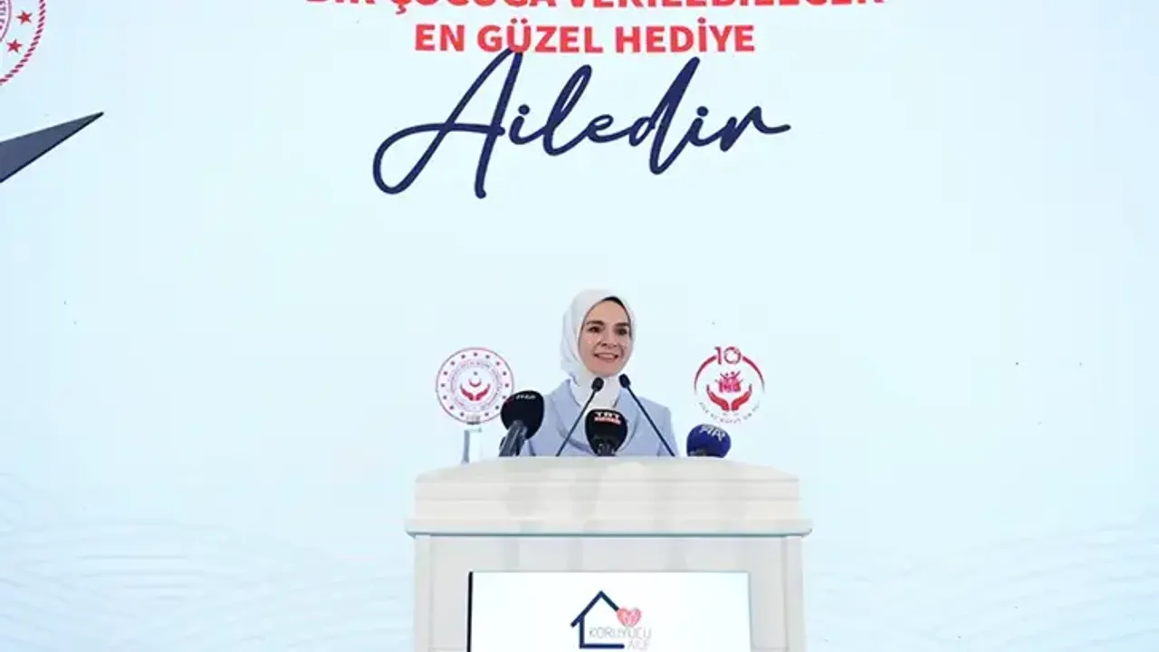 11 bin 22 çocuk koruyucu ailelerinin yanında
