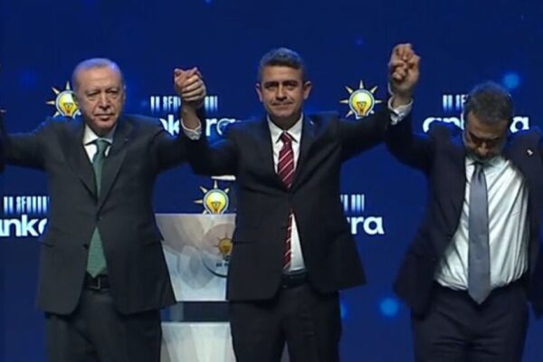 Haymana Belediye Başkanı, AK Parti’ye katıldı Haymana Belediye Başkanı, AK Parti’ye katıldı