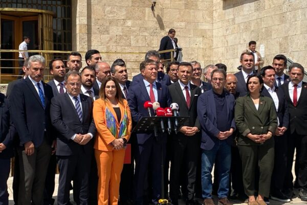 CHP’li 72 il başkanından ‘kurultayR...