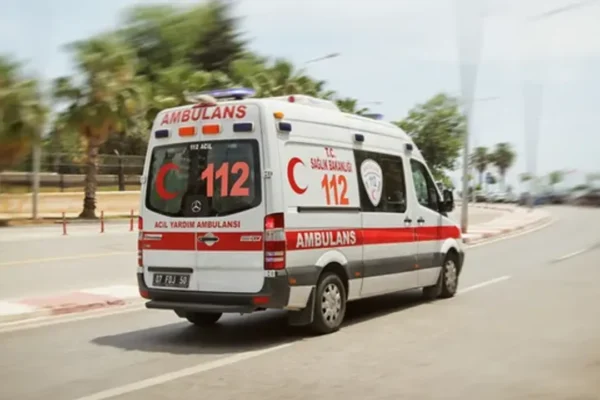 Karşıdan karşıya geçmeye çalışırken can verdi: Fec...