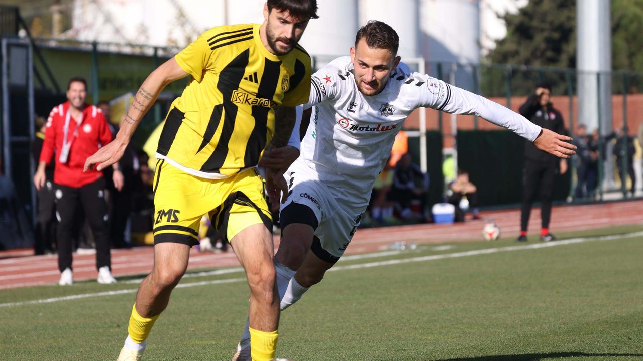 Aliağa FK’da Veli ve Mert yeni takımlarıyla imzaladı