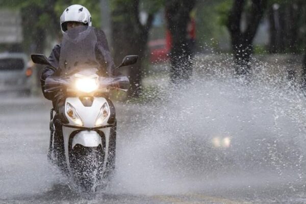 Meteoroloji’den kuvvetli sağanak uyarısı Meteoroloji’den kuvvetli sağanak uyarısı