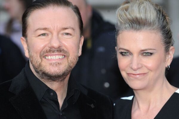 Ricky Gervais miras vergisi ödememek için 44 yıllı... Ricky Gervais miras vergisi ödememek için 44 yıllı...