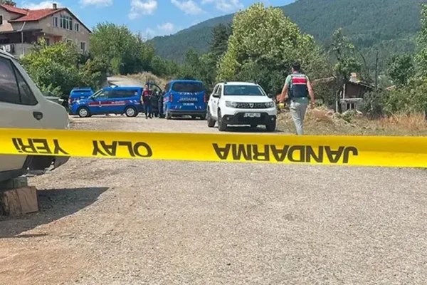 ‘Arazi anlaşmazlığı’ kavgasında, baba ... ‘Arazi anlaşmazlığı’ kavgasında, baba ...