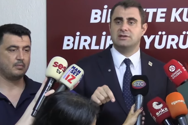 Başkan Güç’ten CHP’ye tepki: Etimesgut’un karşılığ... Başkan Güç’ten CHP’ye tepki: Etimesgut’un karşılığ...