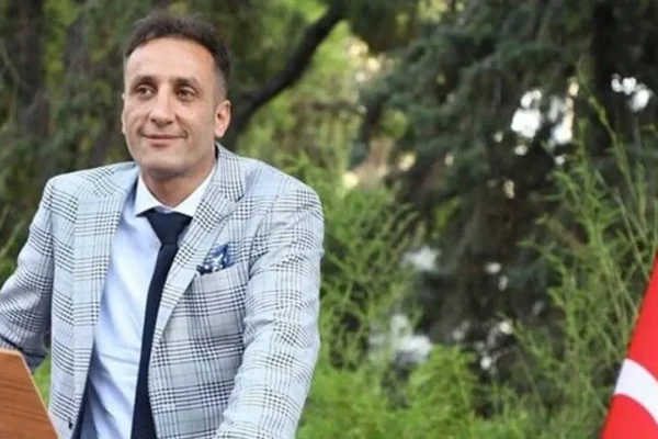“Bu belediyede mobbing var” dedi…... “Bu belediyede mobbing var” dedi…...