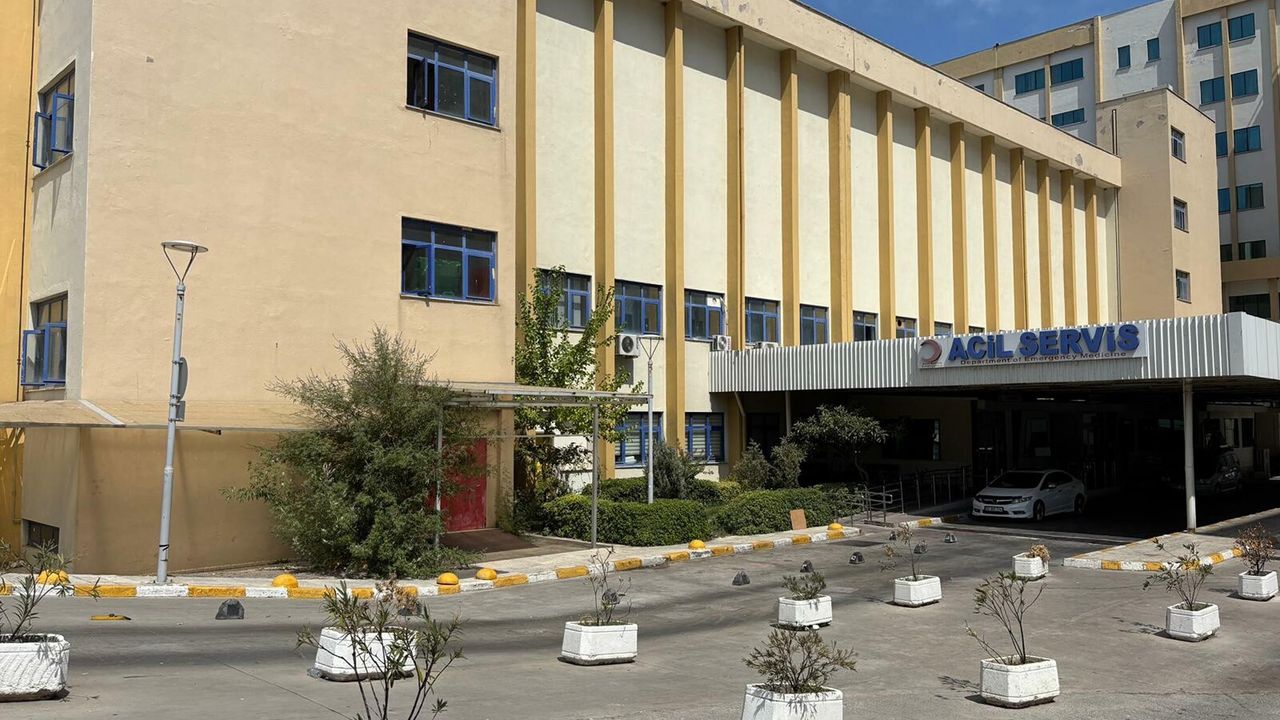İzmir’de otomobil çarpan Galatasaraylı yönetici yaralandı