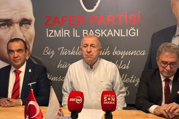 Ümit Özdağ İzmir’de! Ümit Özdağ İzmir’de!